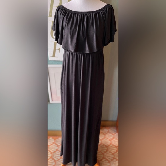 Cool Attitude Dresses & Skirts - Black Off Shoulder Maxi Dress Size: 3X